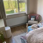 The Lodge-cozy And Serene Cavan