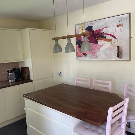 The Lodge-cozy And Serene Holiday home Cavan