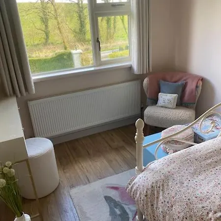 The Lodge-cozy And Serene Cavan