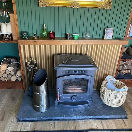 The Lodge-cozy And Serene Holiday home Cavan