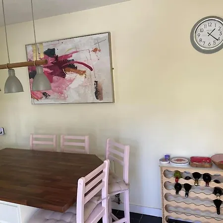 The Lodge-cozy And Serene Holiday home Cavan