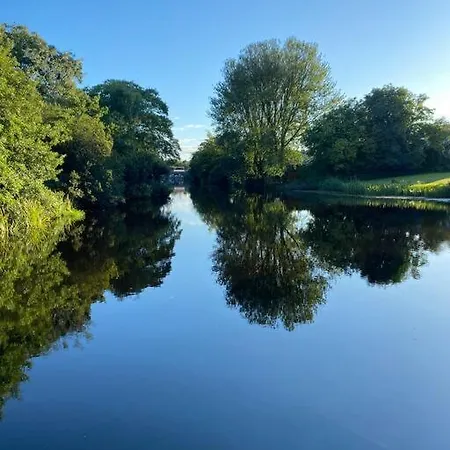 Feriehus The Lodge-cozy And Serene Cavan